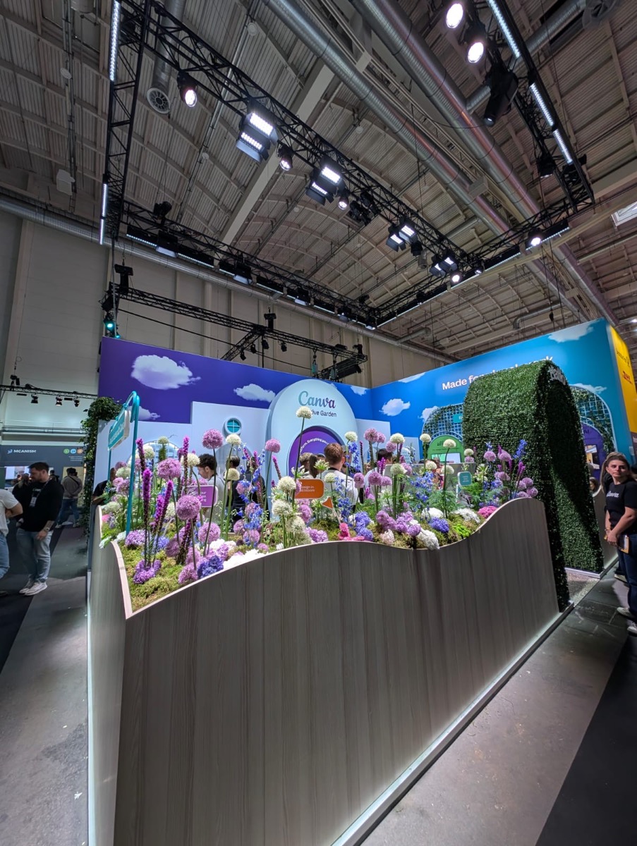 Canva booth garden installation