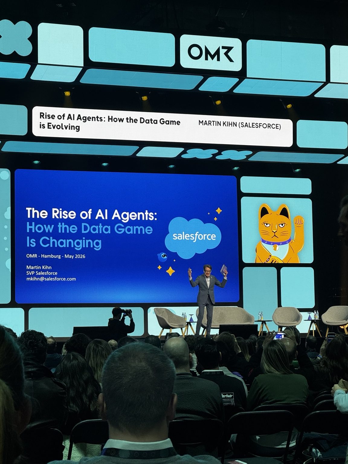 Martin Kihn on stage at OMR